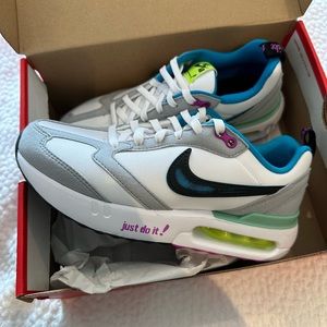 New Nike Air Max Dawn (GS)